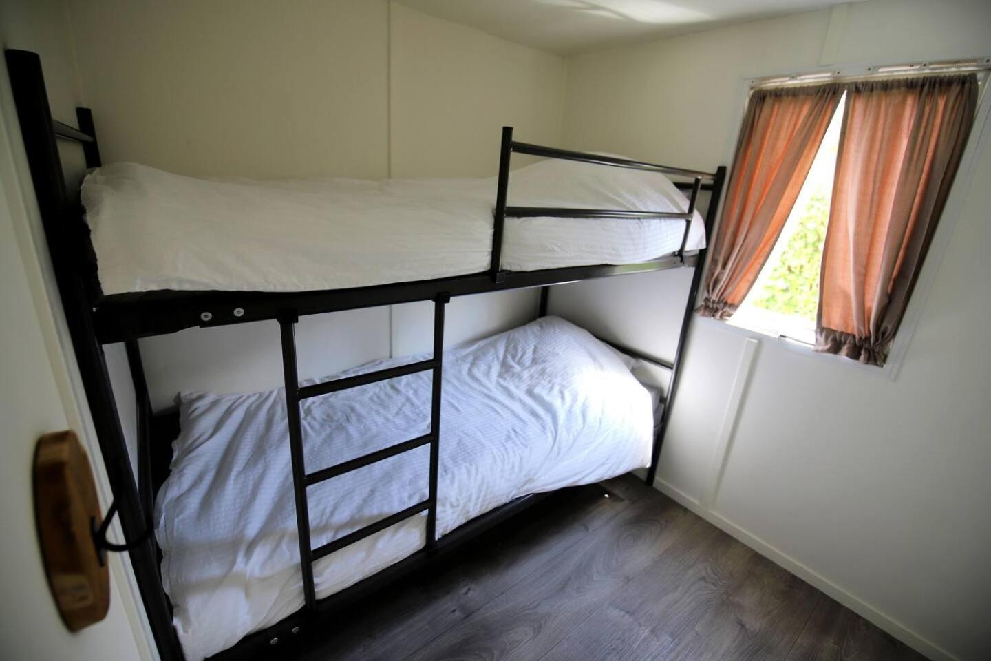 Charmante Woning Op Rustig Park Met Fietsen Epe Exterior foto